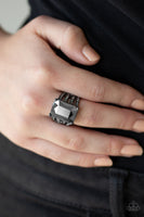 Paparazzi Expect Heavy Reign Black Ring