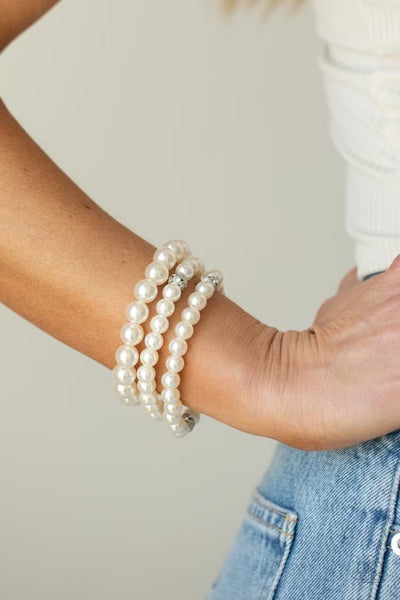 Here Comes The Heiress Bracelet White